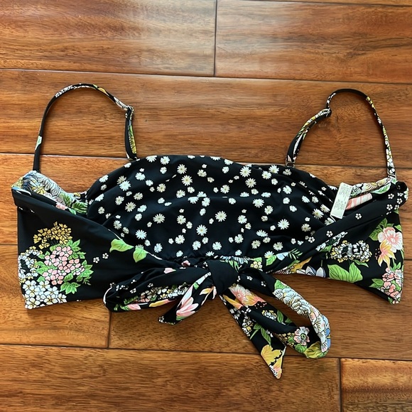 NWOT Black MAGII Swimsuit bikini top Size Medium Reversible - Picture 4 of 6